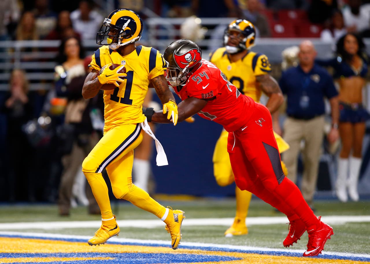 Los Tampa Bay Buccaneers visitaron a los St. Louis Rams en el arranque de la Semana 15 en lo que pudo ser el último partido de los Rams en St. Louis.