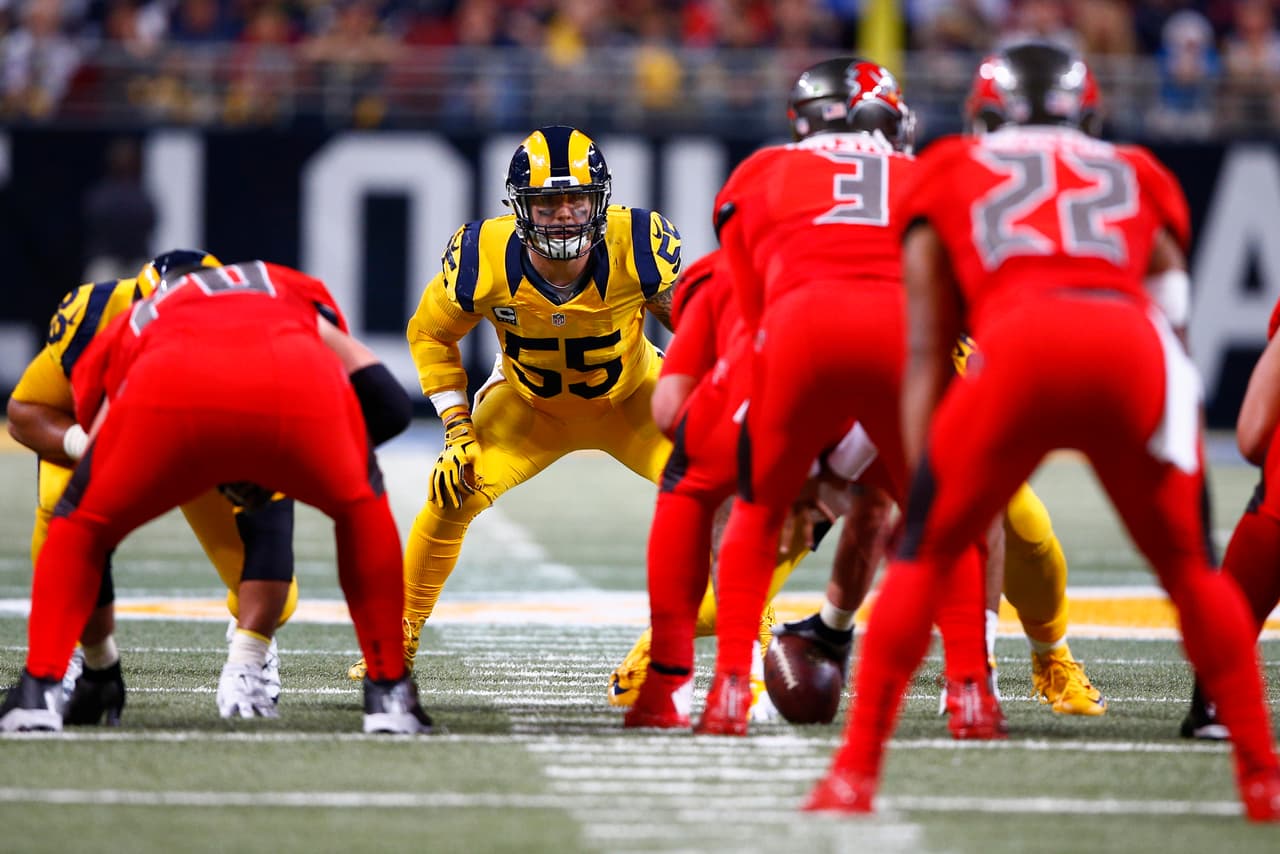 Los Tampa Bay Buccaneers visitaron a los St. Louis Rams en el arranque de la Semana 15 en lo que pudo ser el último partido de los Rams en St. Louis.