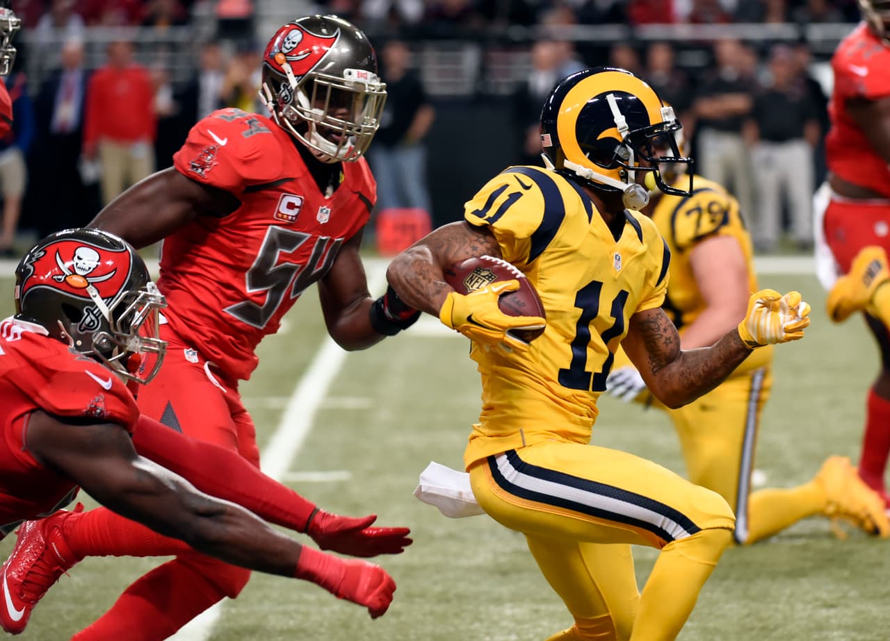 Los Tampa Bay Buccaneers visitaron a los St. Louis Rams en el arranque de la Semana 15 en lo que pudo ser el último partido de los Rams en St. Louis.