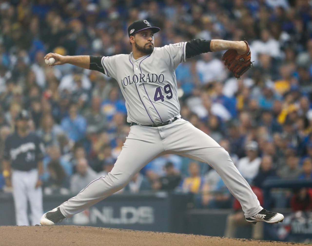 Después de la tormenta siempre llega la calma. Senzatela retiró en orden la cuarta, dominando a Piña, Mike Moustakas y a Aguilar. El venezolano lanzó 5.0 innings, toleró tres hits y dos carreras.