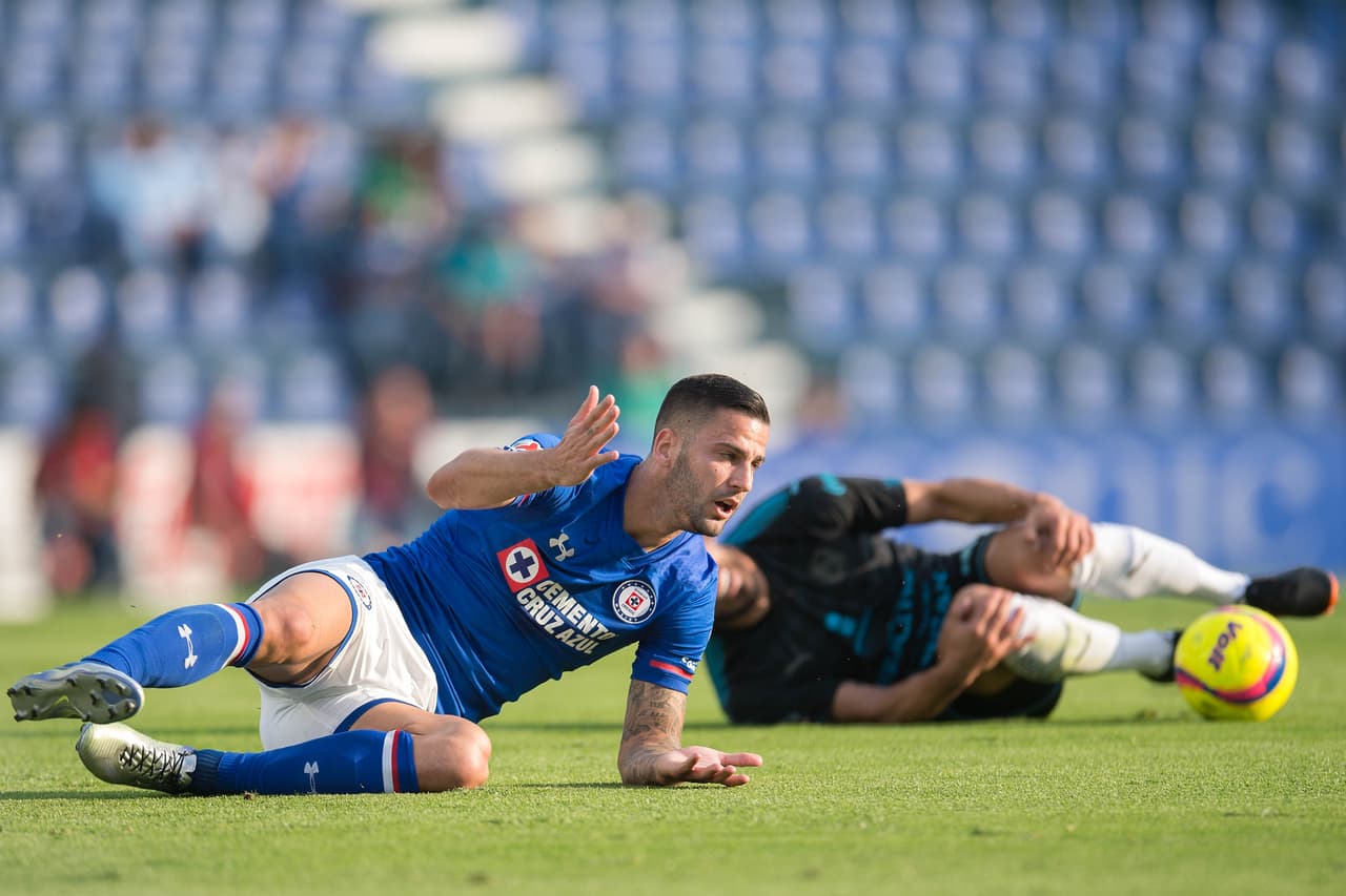 Cruz Azul se veía impotente y falló opciones muy claras, en una evidente falta de puntería.
