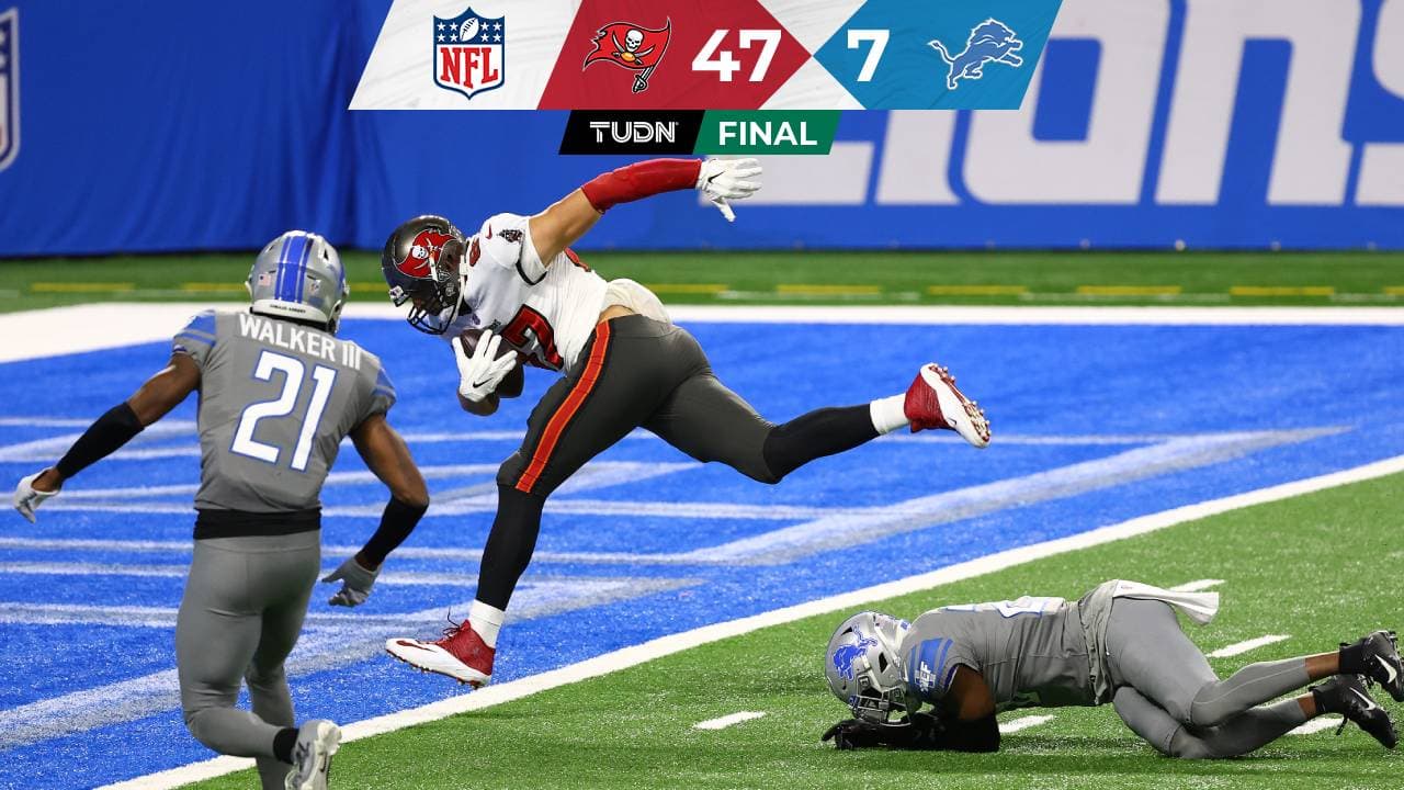 Buccaneers aplasta a Lions y establece marca de puntos ante ellos