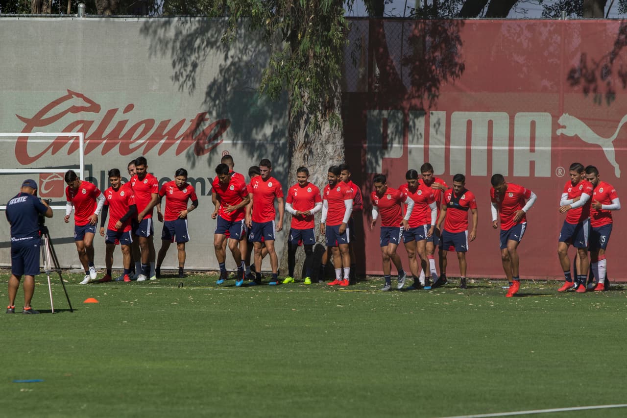 Tomas Boy tuvo su primera práctica como técnico de Chivas de Guadalajara, con la idea de poner su sello en el equipo para que se note en resultados en el Clausura 2019 de la Liga MX.