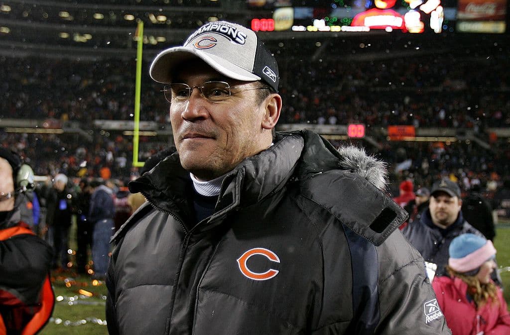 Regresó a los Bears como coordinador defensivo, por tres años consecutivos y partió hacia Los Ángeles, para estar cuatro años más con los Chargers.