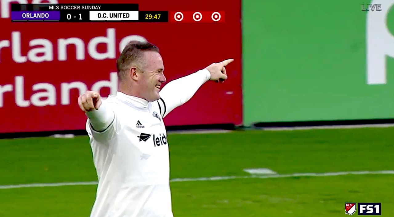 ¿Centro o tiro al arco? Wayne Rooney hace un pedazo de gol ante Orlando City