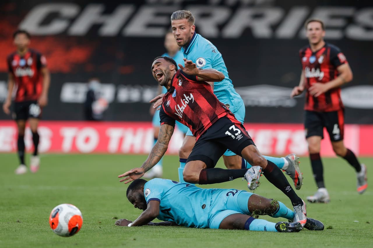 Los dirigidos por José Mourinho no lograron imponerse en su visita al Bournemouth y se tienen que conformar con un solo punto.