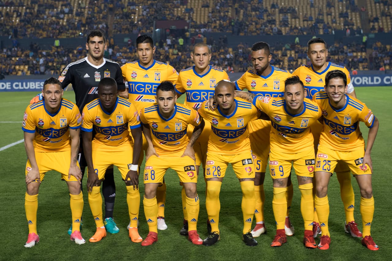 El 'Tuca' Ferretti saltó al campo con: Guzmán, Rodríguez, Ayala, Juninho, Torres, Zelarayán, Carioca, Dueñas, Vargas, Valencia y Damm.