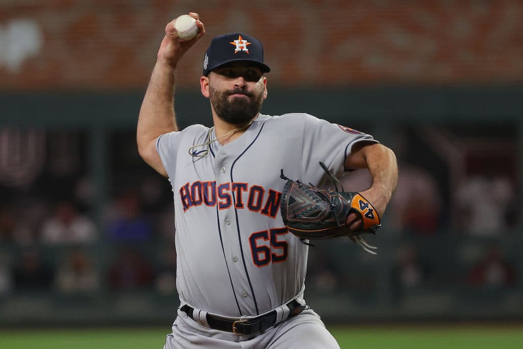 Astros viven; Urquidy, primer mexicano con dos triunfos en Serie Mundial