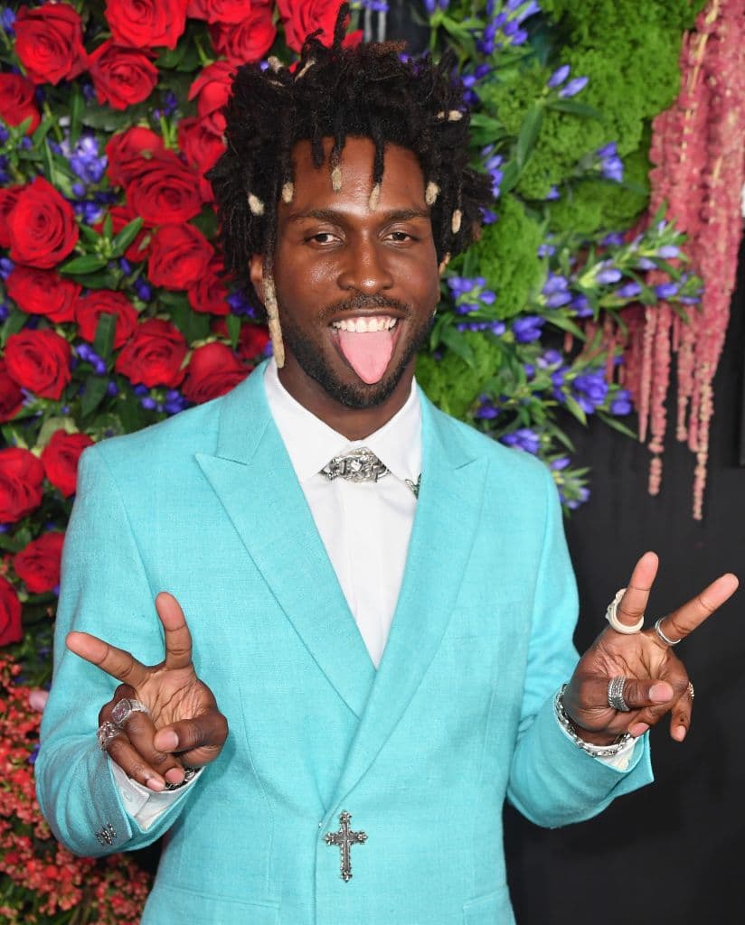 Como mejor canción Dance/Electronica, se la llevó SAINt JHN, “Roses (Imanbek Remix)”.