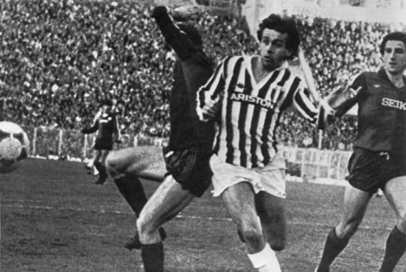 El francés Michel Platini encabeza la lista de la Vecchia Signora con 3 premios ganados de forma consecutivo de 1983 a 1985.