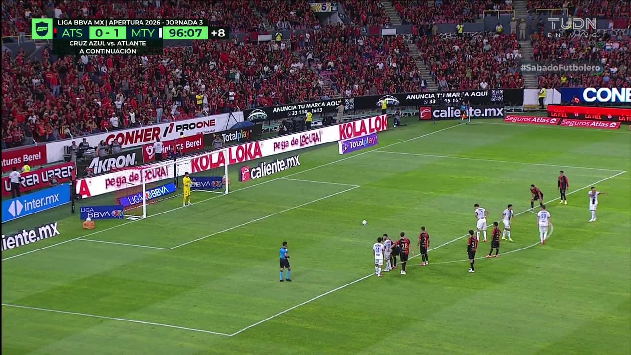 ¡GOL!  anota para Monterrey. Lucas Ocampos