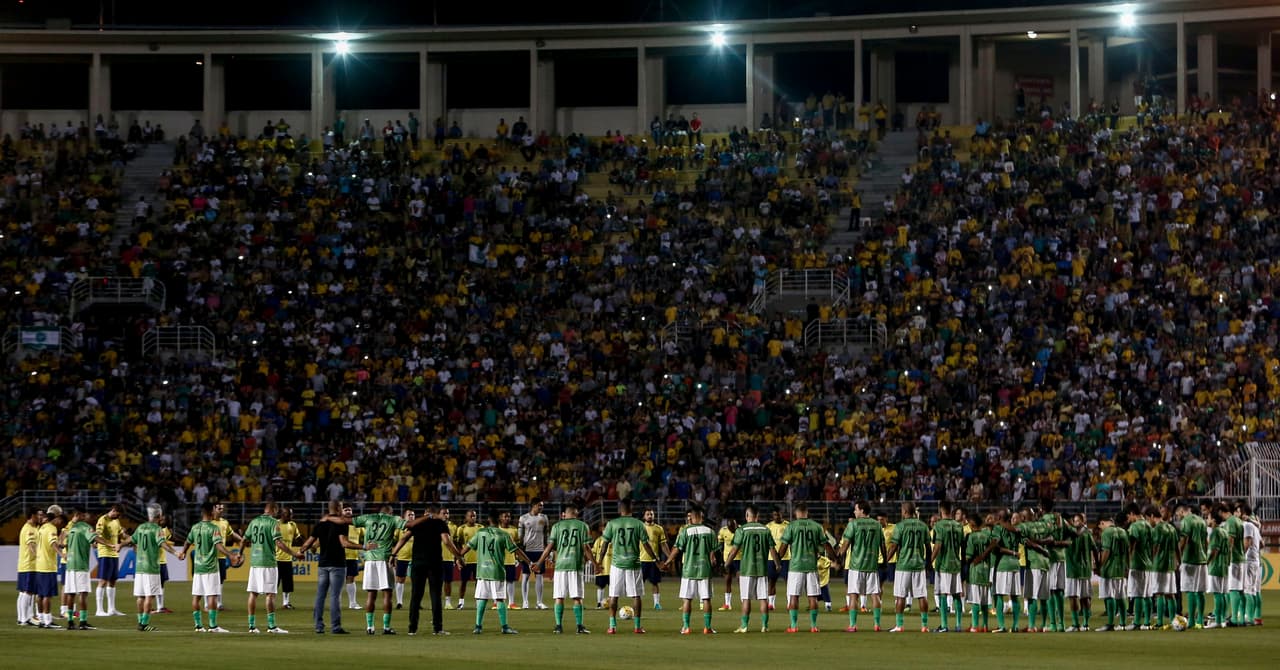 Hubo varios partidos en conmemoración y a favor de las víctimas de este accidente. En diciembre se realizó uno liderado por Neymar y luego las selecciones de Brasil y Colombia realizaron otro.