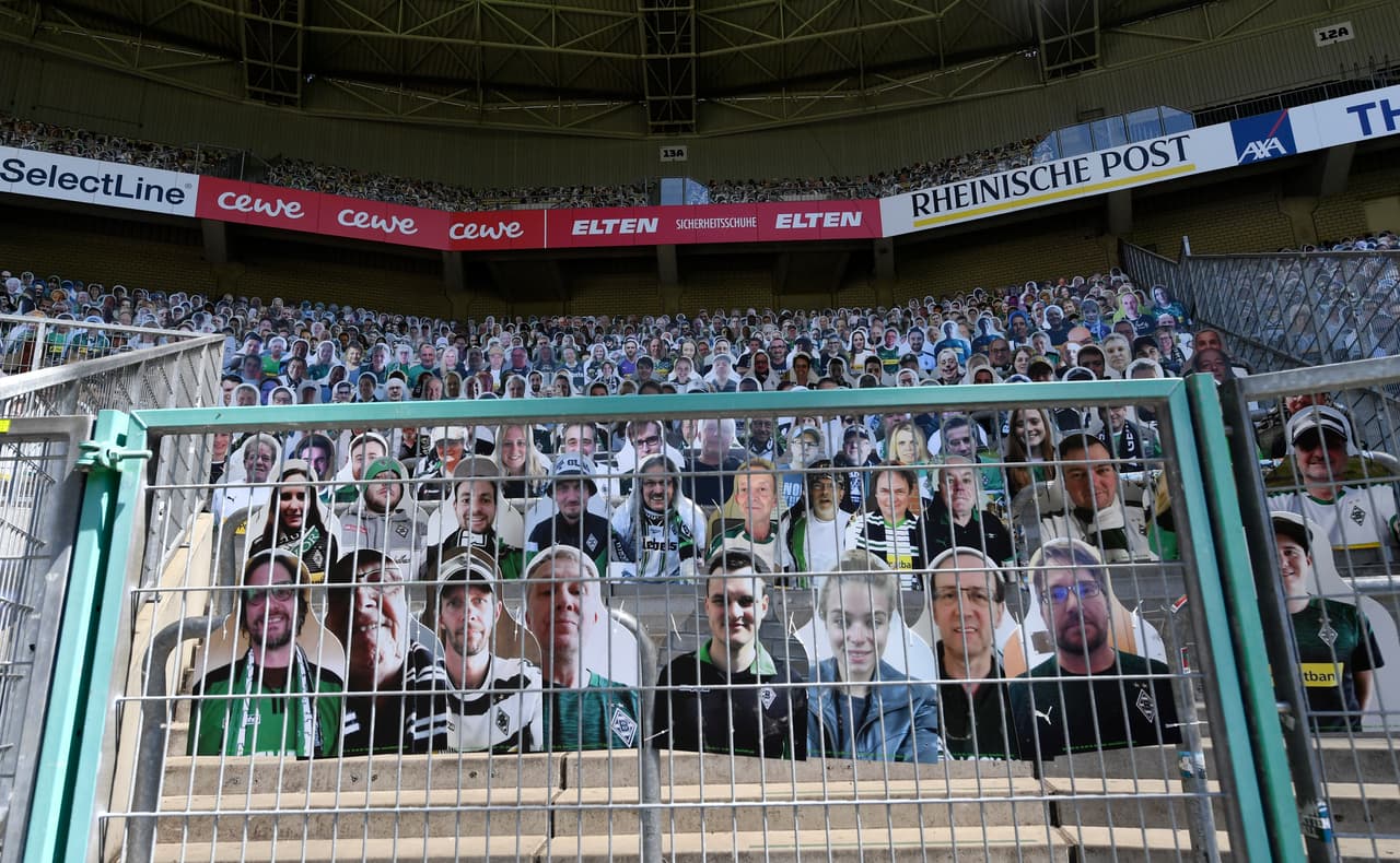 Lo mismo ocurrió con la vuelta del futbol alemán a las canchas; sin aficionados en la tribuna.