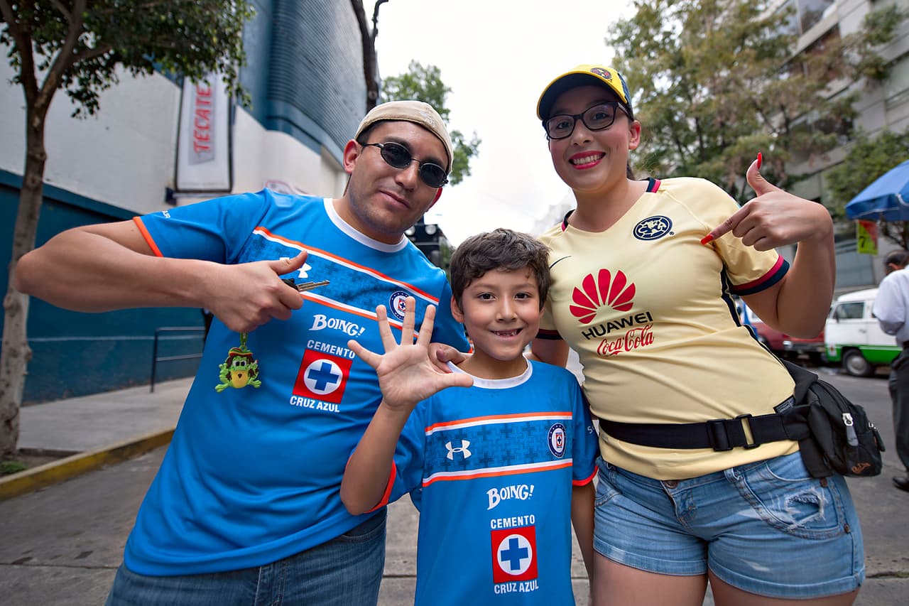El colorido de la afición en la Jornada 7