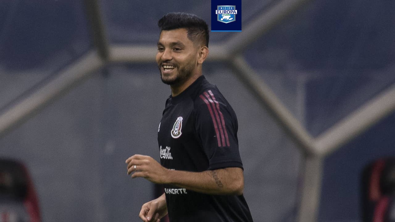 'Tecatito' Corona no va ni a la banca en el juego ante Jamaica