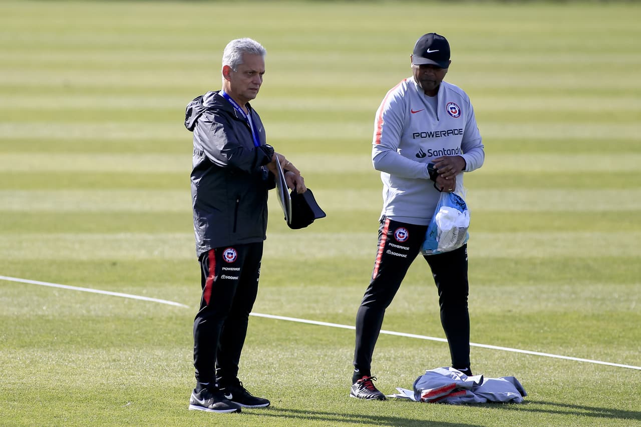 Chile, dirigida por el colombiano Reinaldo Rueda, venció a México en su último amistoso, pero ahora con el argentino Gerardo Martino al mando del Tri ajusta sus piezas para un duelo diferente.