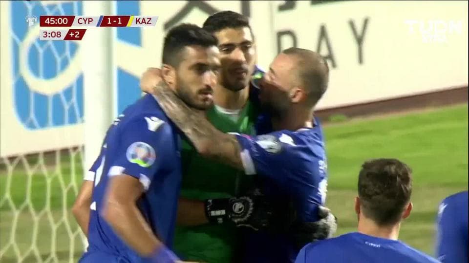 Tiro de esquina para Kazakhstan