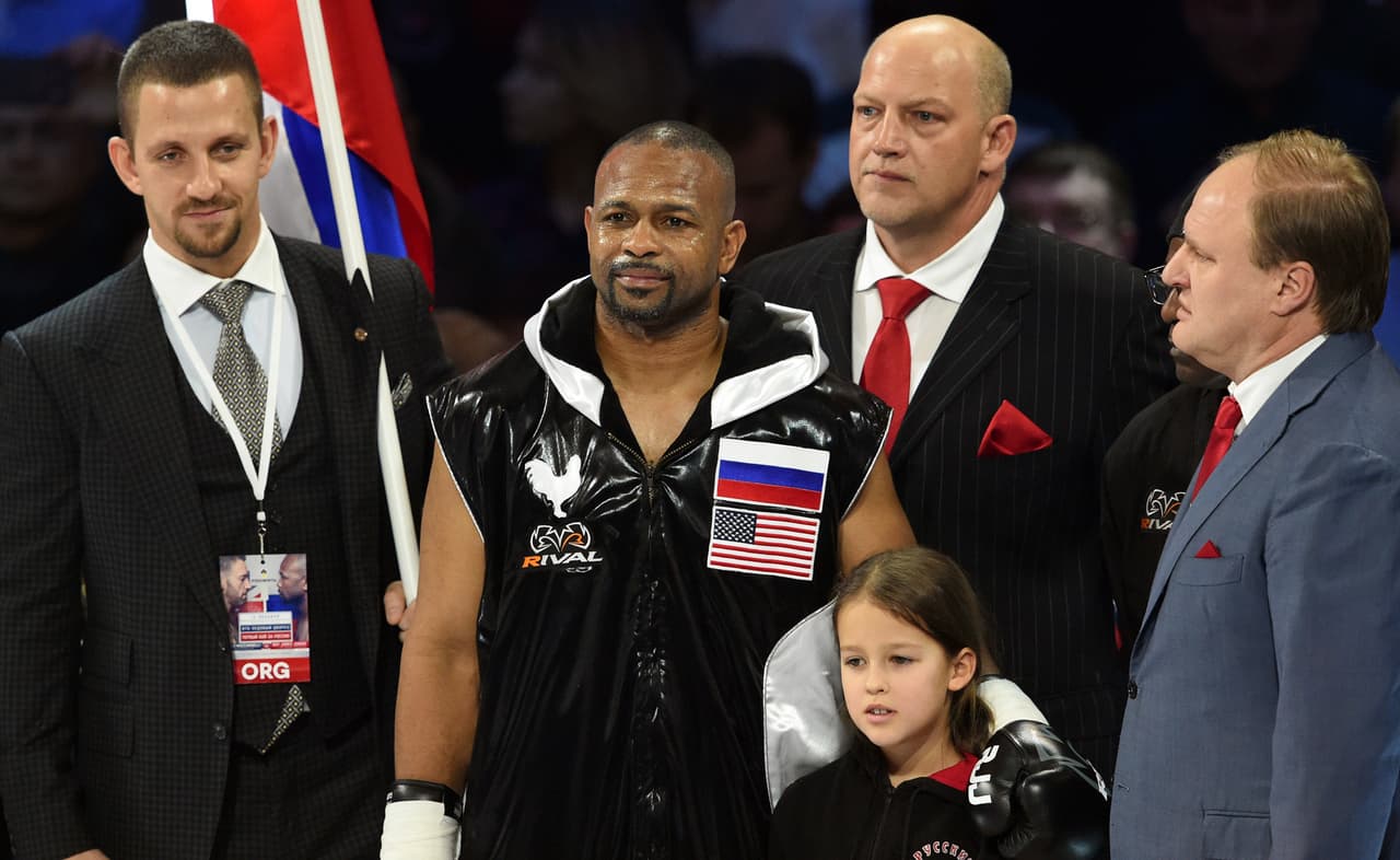 Roy Jones Jr amenaza con bajarse de la pelea con Mike Tyson