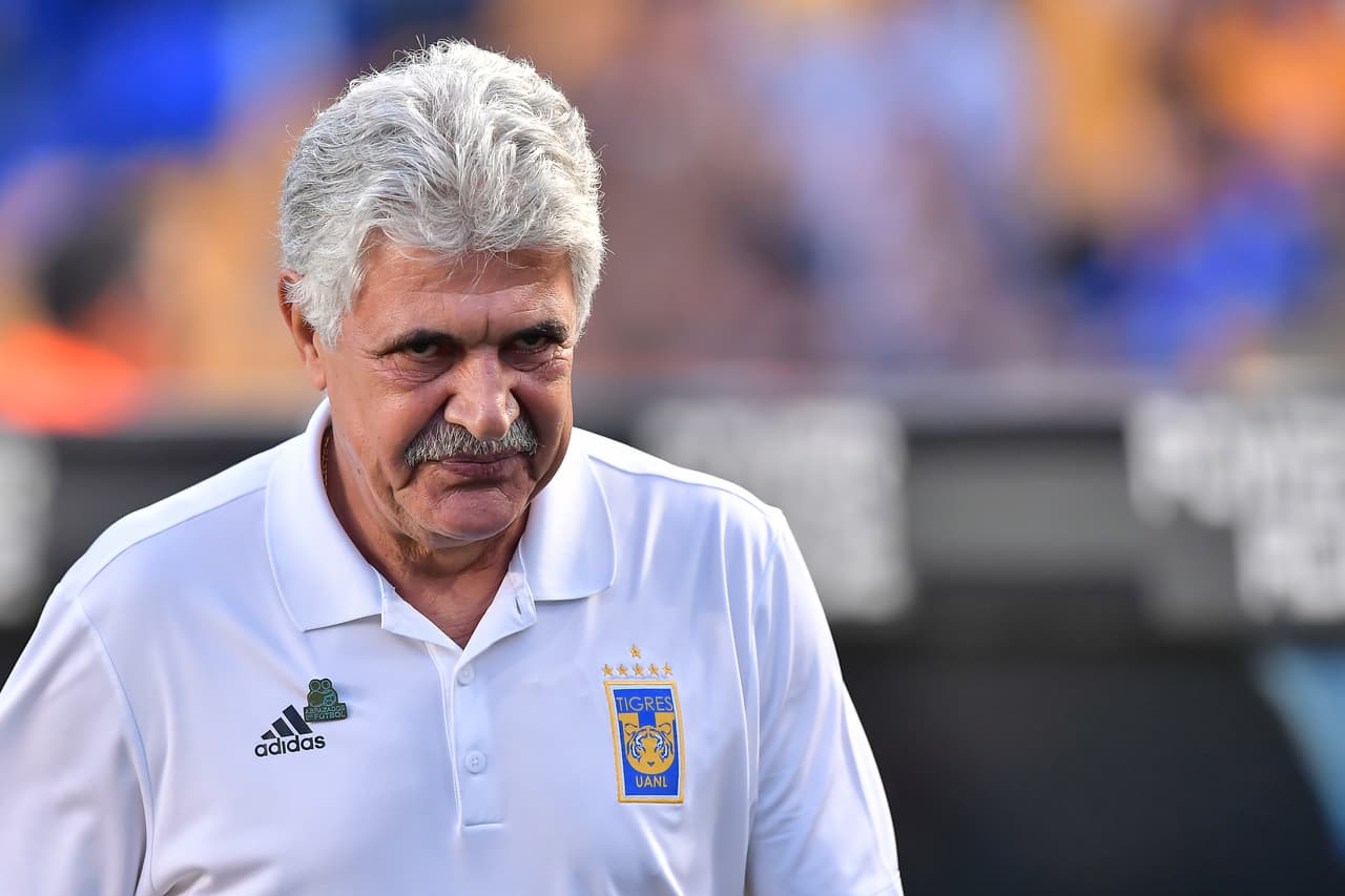 El 'Tuca' Ferretti es un símbolo como entrenador de Tigres y con el equipo felino parece tener un vínculo difícil de romper, incluso a pesar del 'Tri'.