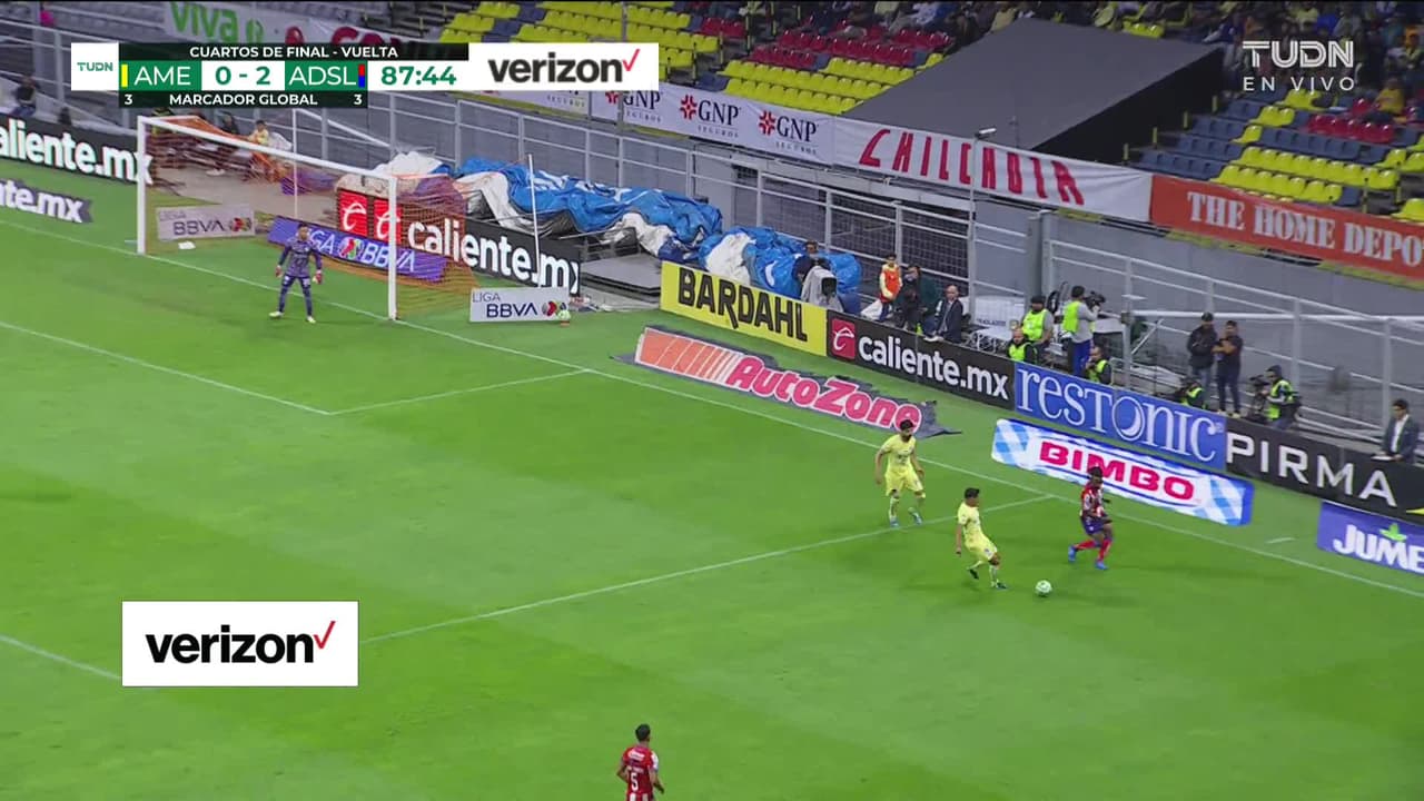 ¡GOOOL! Brian Rodríguez anota para América.