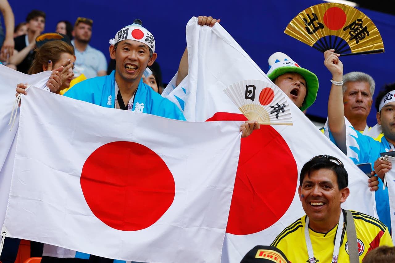 En medio de la convivencia de seguidores de Japón y Colombia en el Mordovia Arena, los latinoamericanos vieron este hecho luego de la derrota de su equipo 2-1 contra los asiáticos.