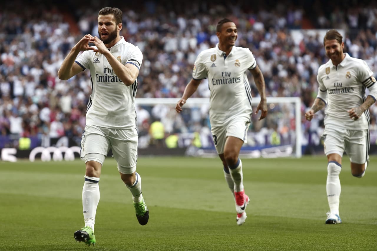 Sin embargo, al minuto 10, la situación se comenzó a desenvolver a su favor cuando Nacho marcó de tiro libre cobrando a riesgo mientras todos estaban distraídos. Una viveza que le daba la ventaja al Madrid.