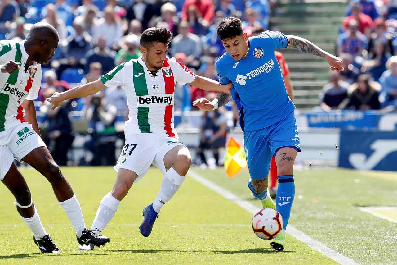 Sin embargo, a pesar de las intenciones del local, el partido se fue sin goles en el primer tiempo.