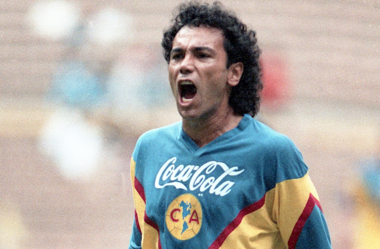 'Hugol' llegó al América donde, a pesar de no tener un rendimiento tan destacado, pudo dar de nuevo el salto a Europa con Rayo Vallecano.