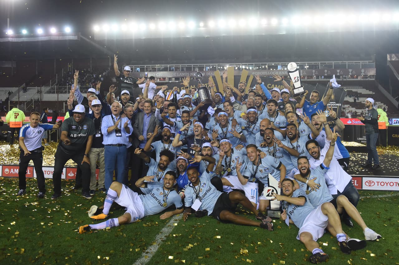 Gremio vivió la fiesta del campeón de la Copa Libertadores de América, torneo que lo pone como representante de Conmebol para el próximo Mundial de Clubes.