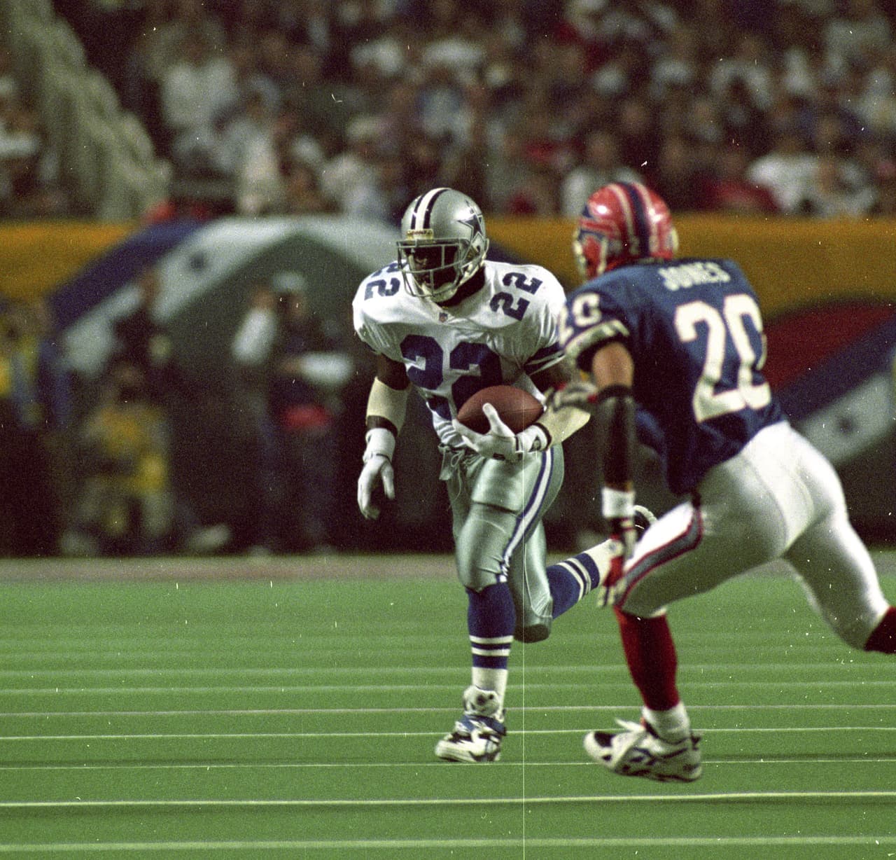 SUPER BOWL XXVIII - DALLAS COWBOYS. Tras 9 partidos estaban 7 - 2, las dos derrotas fueron consecutivas al inicio de la campaña: en Washington y con Buffalo, ambas sin Emmitt Smith.