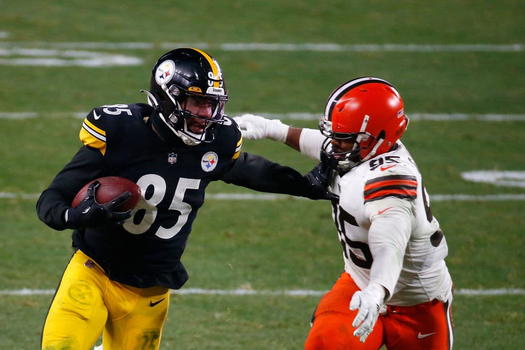 En un partido prácticamente perfecto de Baker Mayfield, Los Browns logran imponerse a los Steelers 48-37 en Pittsburgh.