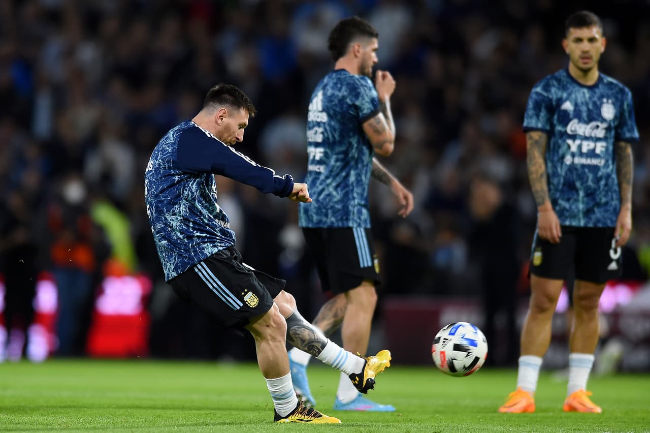 Con el boleto asegurado a Qatar 2022 desde el año pasado, Argentina recibía a Venezuela en La Bombonera para jugar un partido de mero trámite.