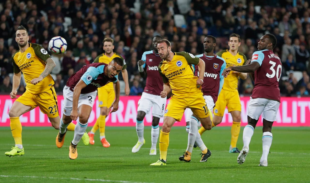 Balón al piso para que Joe Hart no pudiera reaccionar y el 0-1 para la celebración de las 'Gaviotas'.