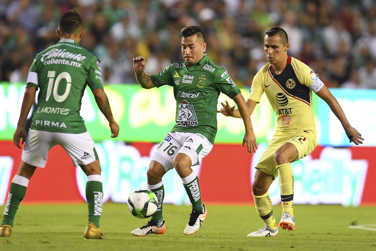 <b>8) Jean Meneses</b>. El atacante chileno ha trabajado tras bambalinas en una ofensiva en la que Ángel Mena y José Macías, quien estará ausente por jugar el Mundial Sub 20, son quienes acaparan los reflectores. Sumó 1135 minutos y marcó 4 goles en 14 partidos.