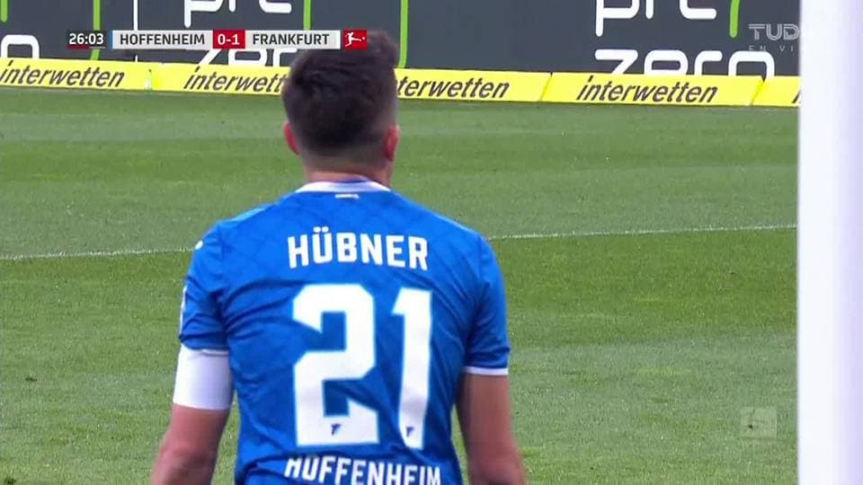 Tiro de esquina para Eintracht Frankfurt