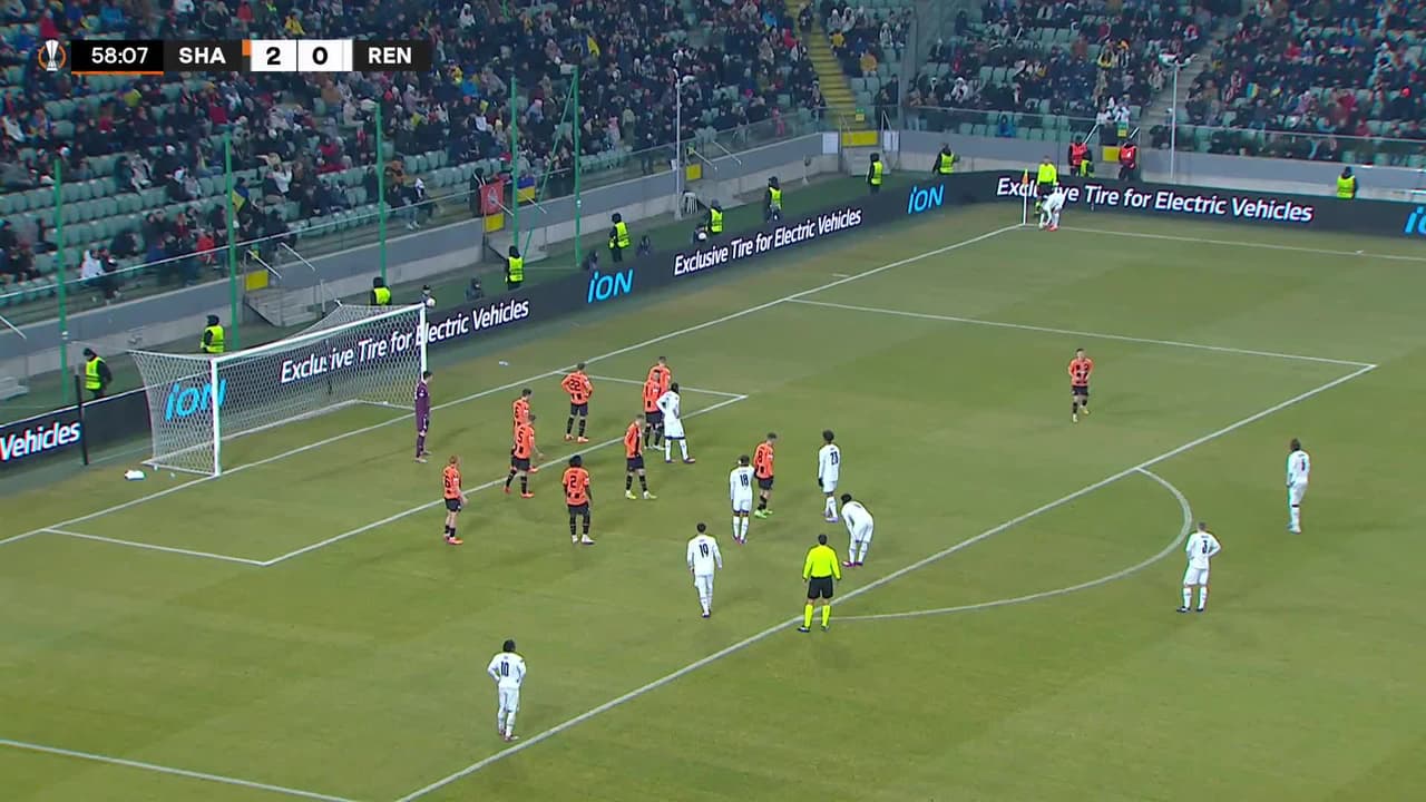 ¡GOL!  anota para Rennes. Karl Toko Ekambi