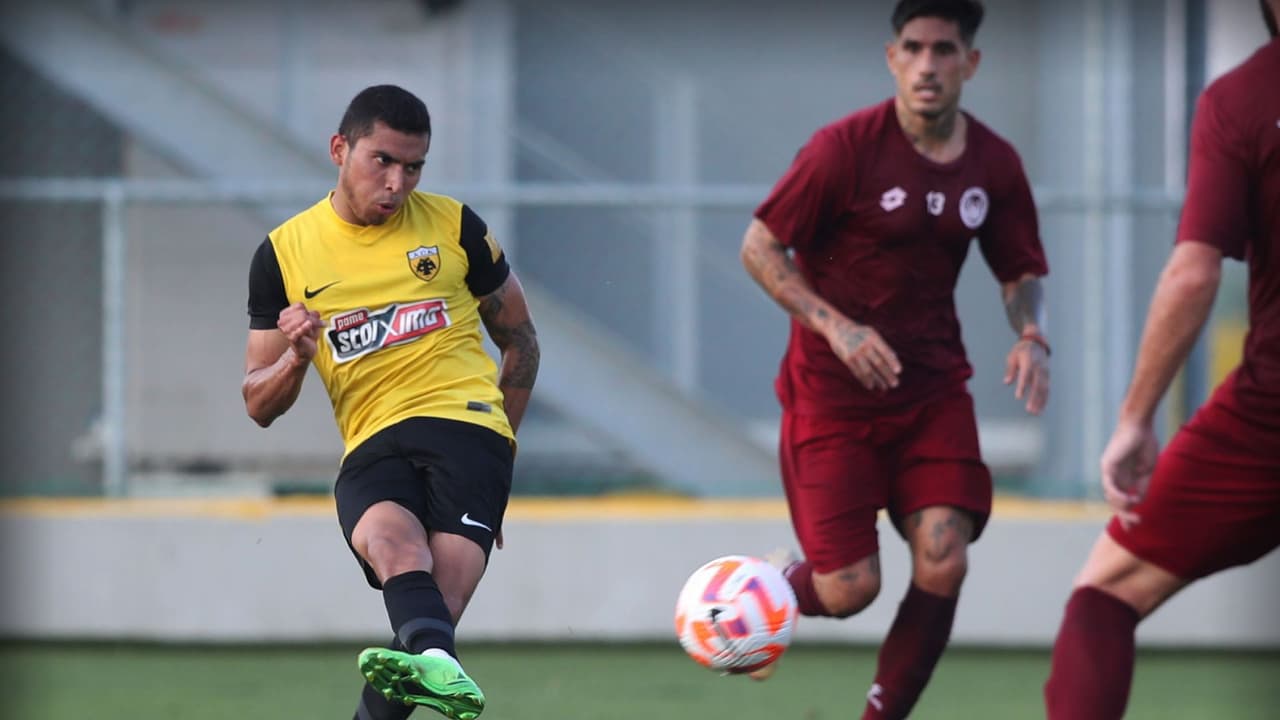 Orbelín Pineda marca doblete en triunfo del AEK Atenas
