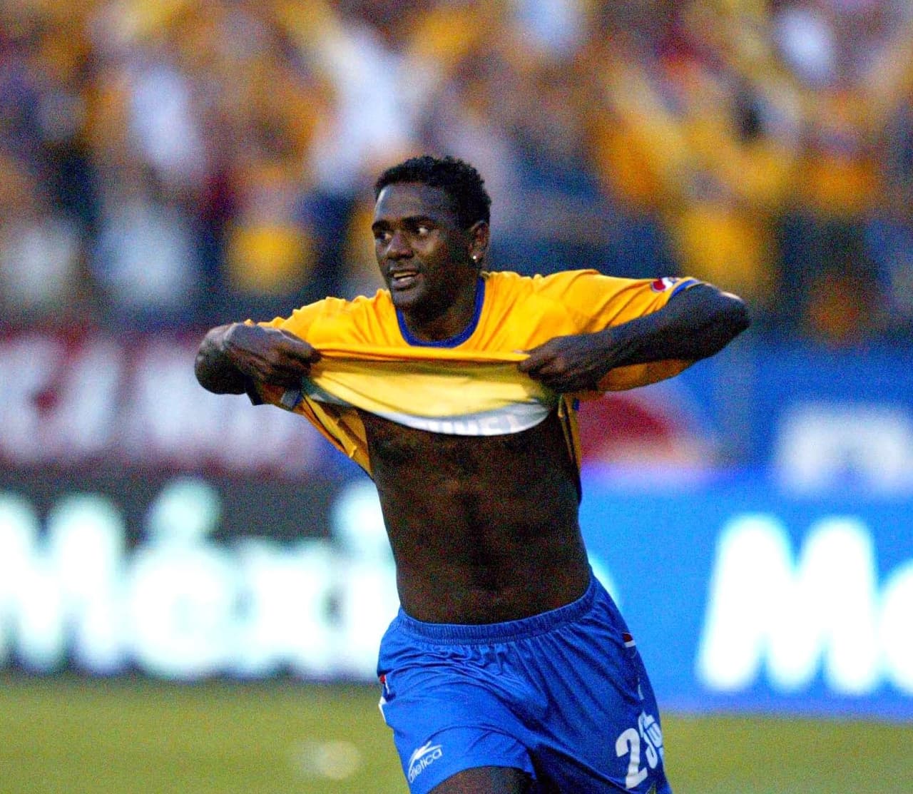 Otro elemento que le metió gol y luego compartió vestidor con él fue el brasileño Kléber Boas, que le anotó en el Clausura 2004.