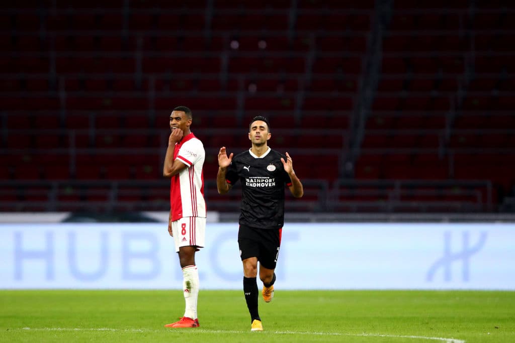 El Ajax, con doblete de Sébastien Haller, dejó en cuartos de final al PSV Eindhoven y pasa a la Semifinal de la Copa de Holanda. El mexicano Edson Álvarez fue titular durante todo el encuentro, mientras que el 'Guti' Galaviz, no tuvo minutos en cancha.