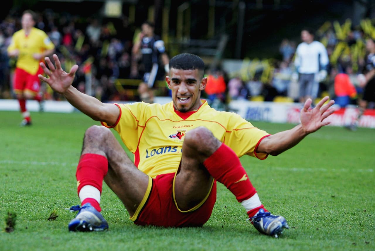El argelino Hameur Bouazza tiene una cabeza con una forma casi triangular, que mezclado con una nariz ancha y sus orejas prominentes son una fórmula única. Y no de manera positiva.