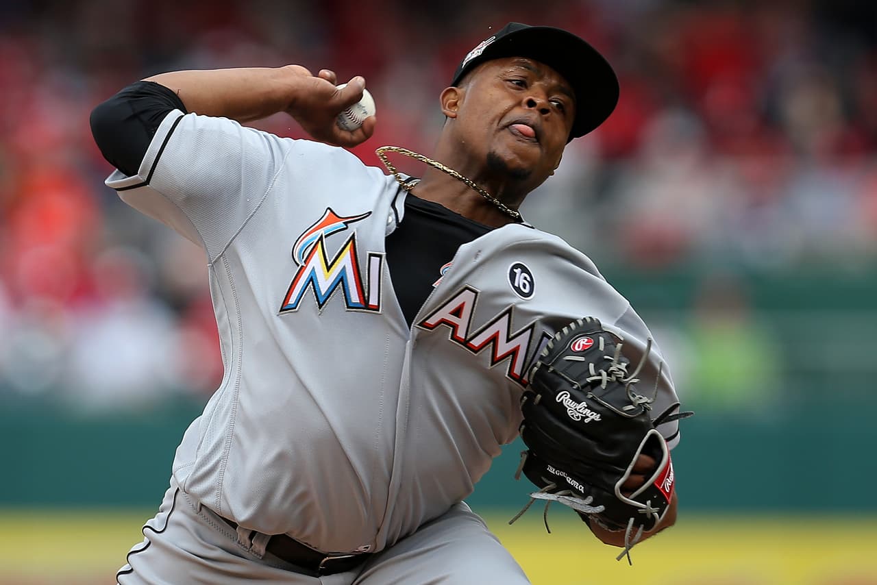 Edison Volquez se fue sin decisión en una gran apertura. En 5 entradas, no permitió carreras y ponchó a 6 bateadores.