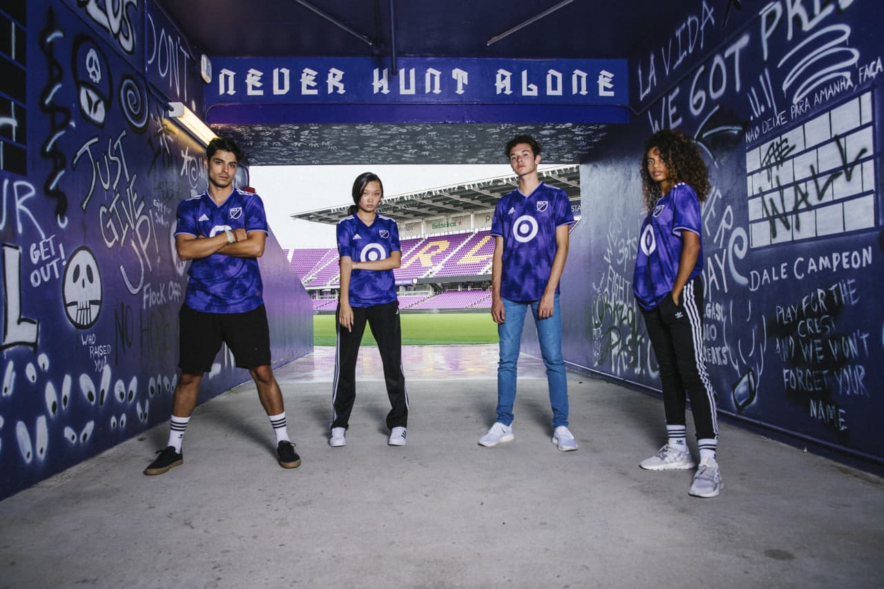 Lista para salir a la cancha, la camiseta del MLS All-Star Game de 2019.