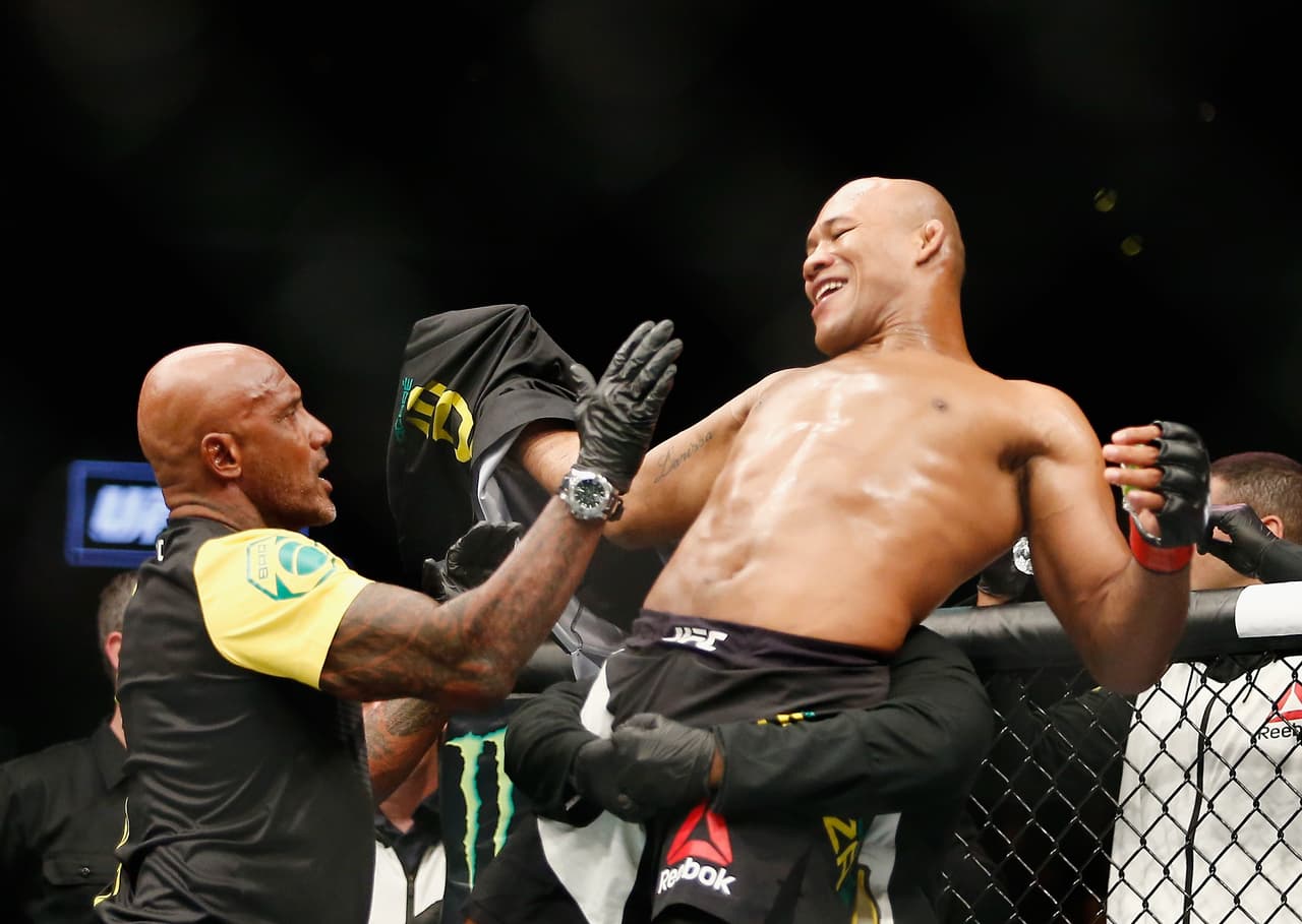 Germaine de Randamie hizo historia al proclamarse como campeona pluma y Anderson Silva volvió al triunfo tras cinco años.