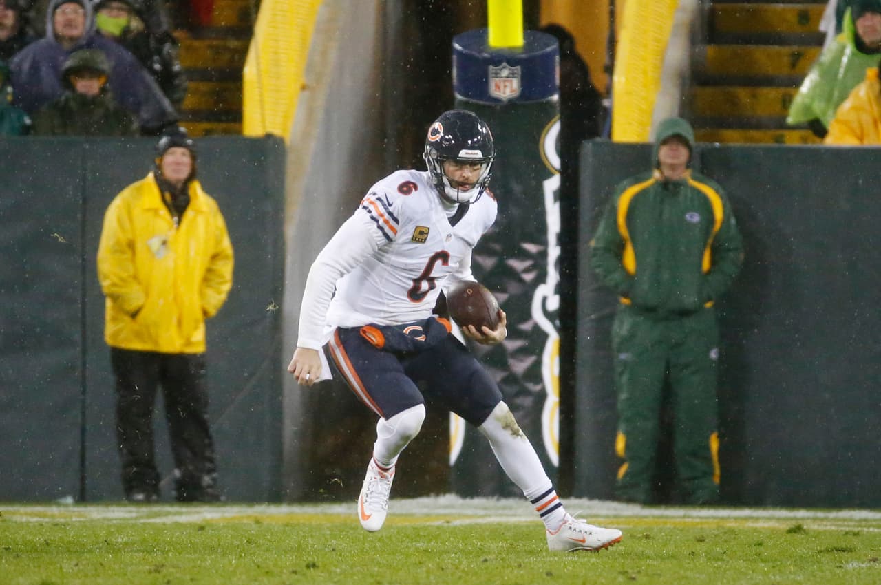 Los Chicago Bears vencieron sorpresivamente 17 - 13 a los Green Bay Packers en partido que cerró la jornada NFL en Thanksgiving