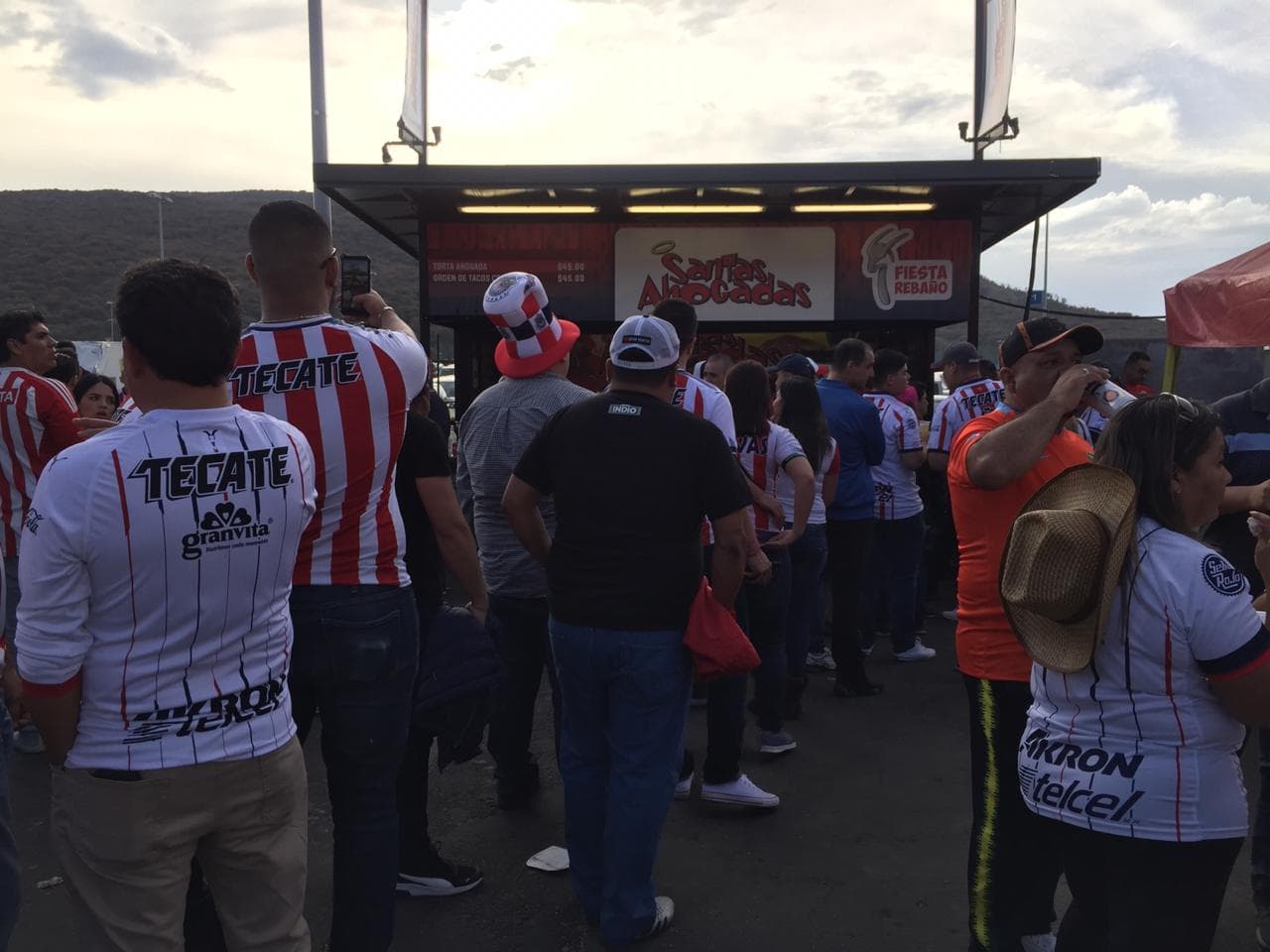 Los fanáticos de Chivas y América se alistan para el Clásico Nacional en la Jornada 11 del Clausura 2019 de la Liga MX.