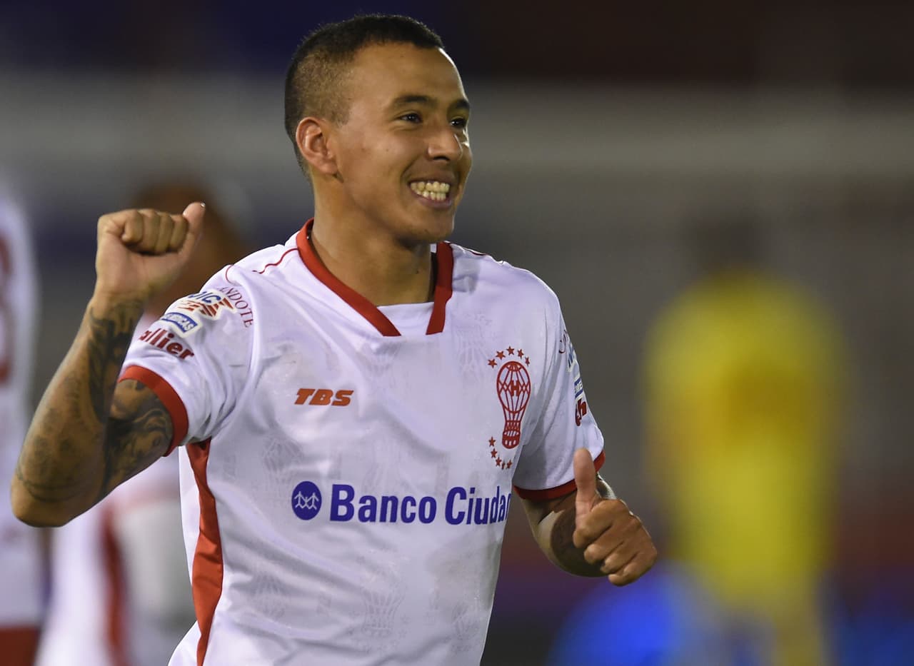 El paraguayo proviene del futbol argentino, donde rindió muy bien con Huracán.