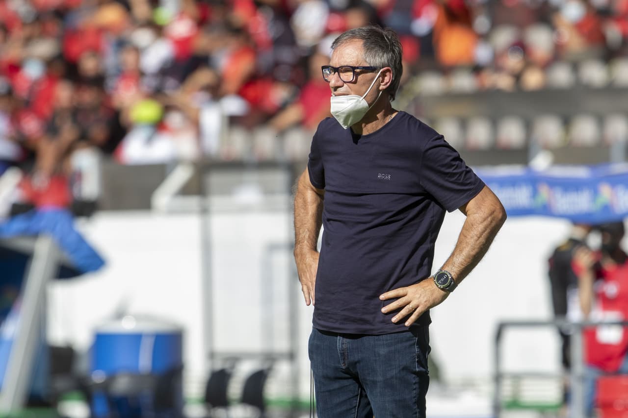 Holan tras caer ante Atlas: "Los futbolistas no son máquinas"