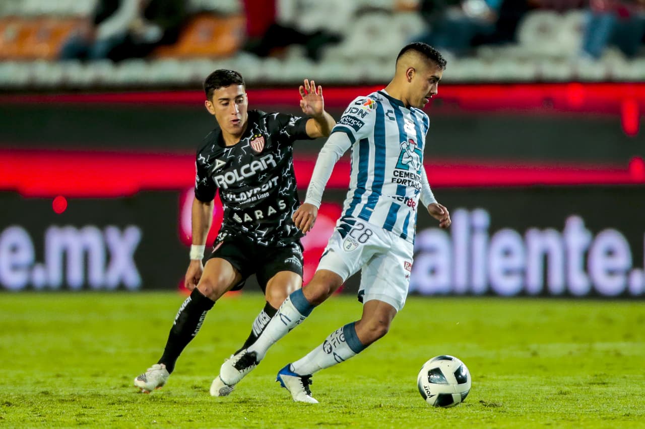 Aviles Hurtado se vuelve a encontrar con el gol y Pachuca consigue tres vlaliosas unidades.