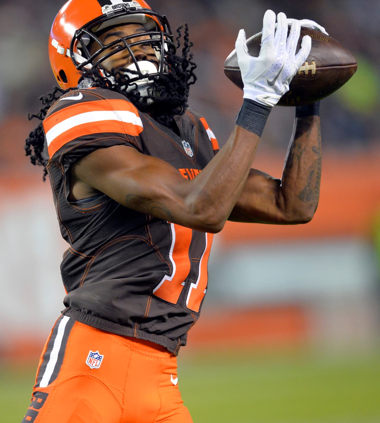 Dramático duelo se vivió en Cleveland donde los Ravens sacaron el partido 33-27 a los Browns. Checa las mejores tomas de este duelo de Lunes por la Noche.