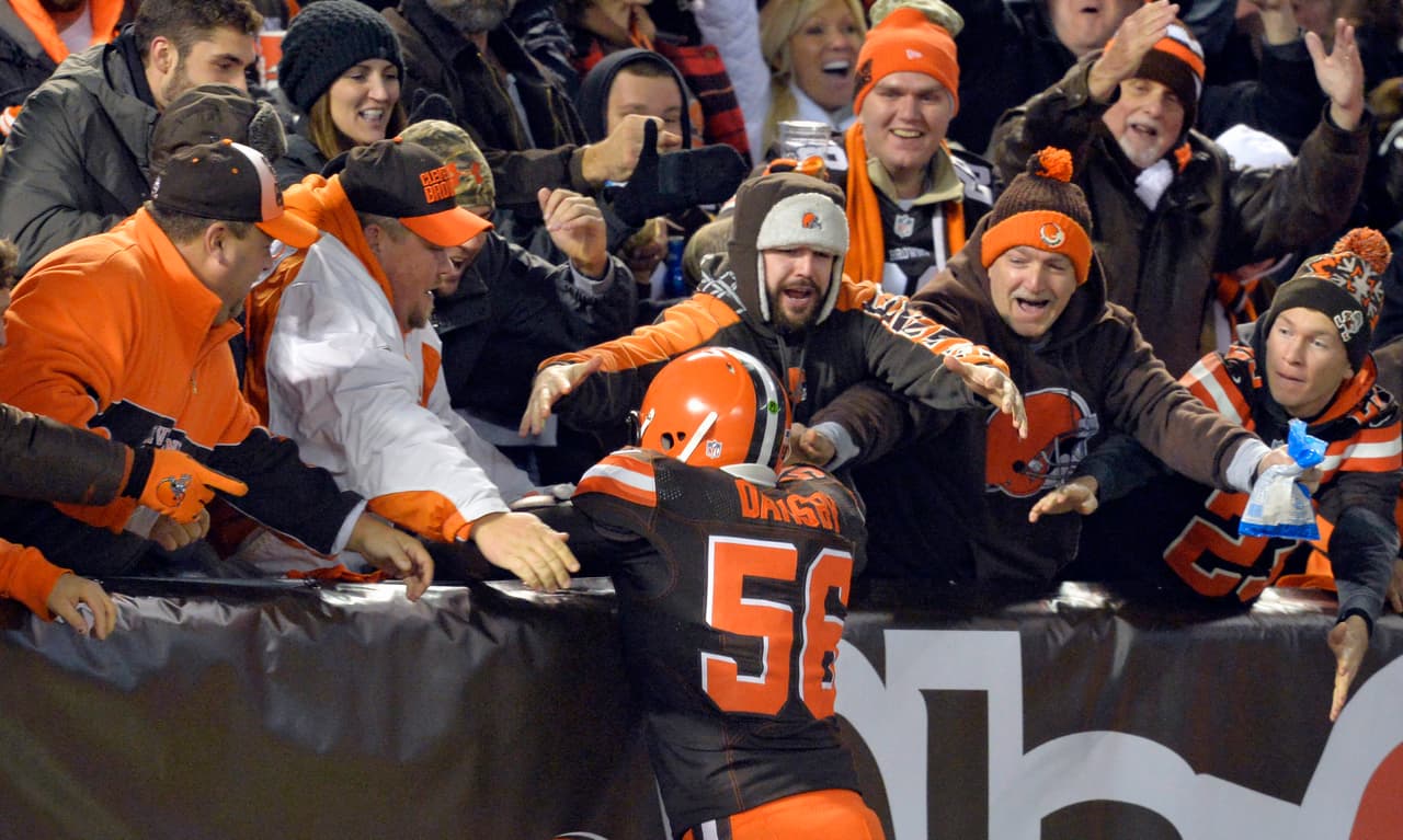 Dramático duelo se vivió en Cleveland donde los Ravens sacaron el partido 33-27 a los Browns. Checa las mejores tomas de este duelo de Lunes por la Noche.
